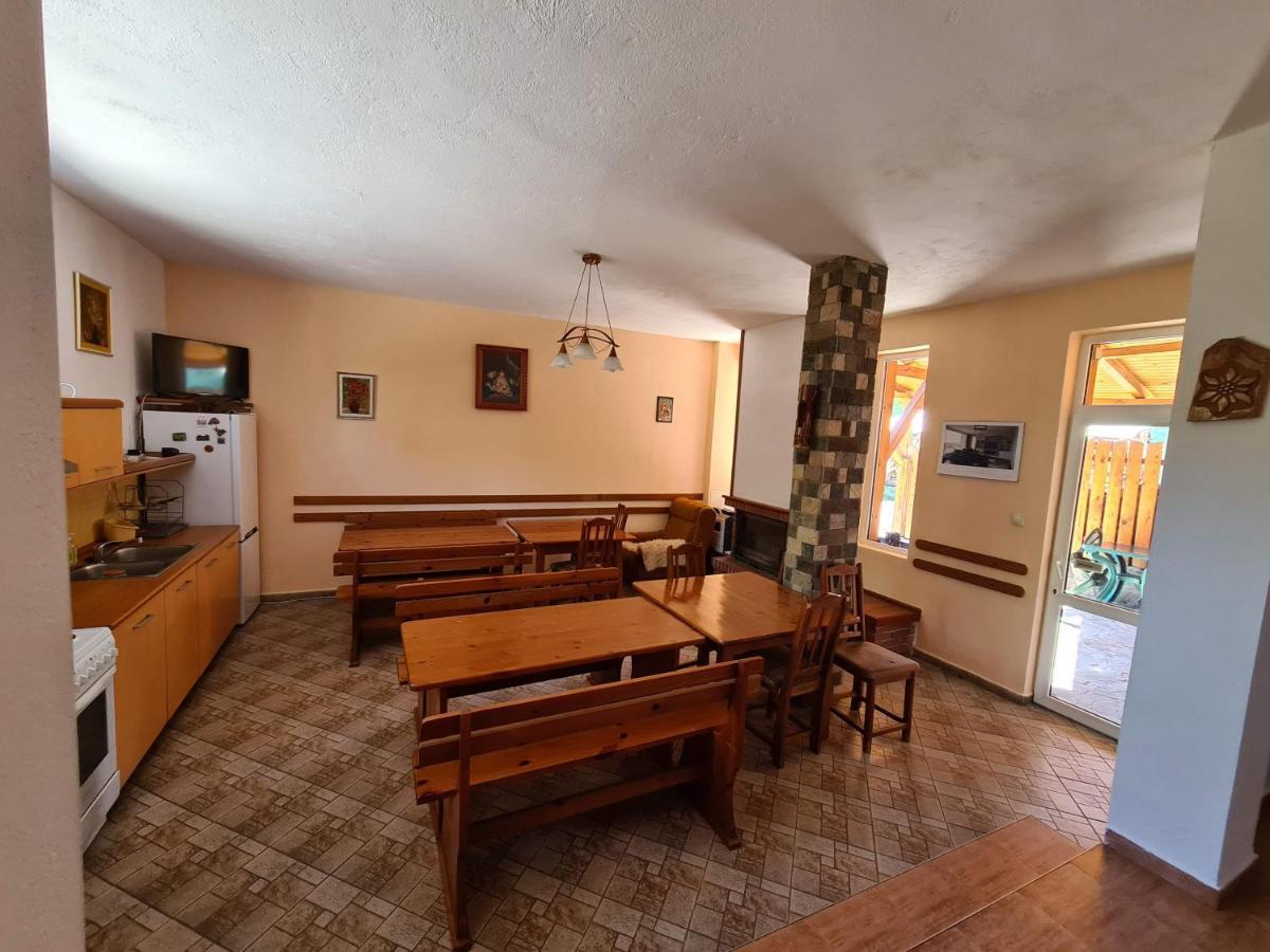Villa Mura Razlog Exteriör bild